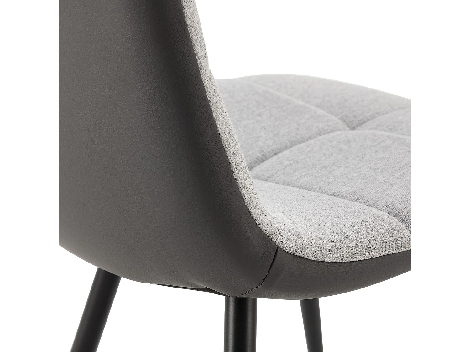 Twee Prada stoelen, stof en synthetisch leer, grijs.