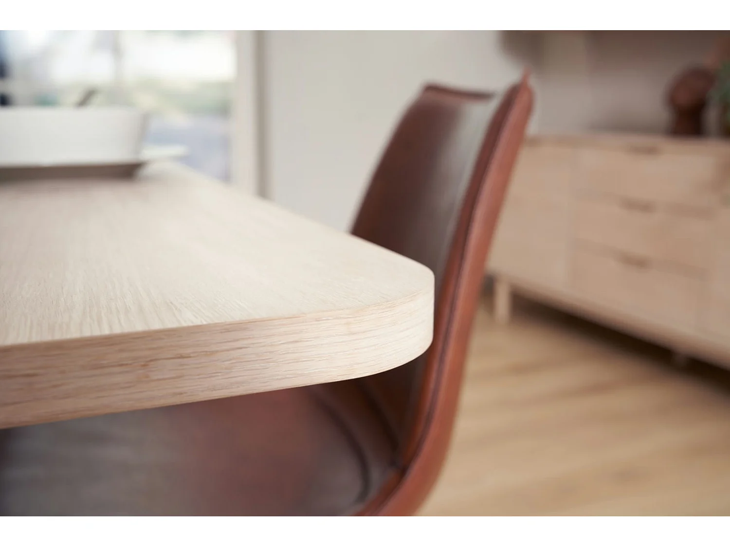 Rechteckiger Esstisch Ausziehbar Nyborg - 6 bis 8 Personen - Eichenholz & MDF - Weißöl