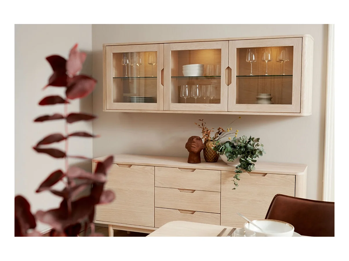 Buffet Nyborg avec 2 portes et 3 tiroirs - Chêne massif et MDF - huile blanche