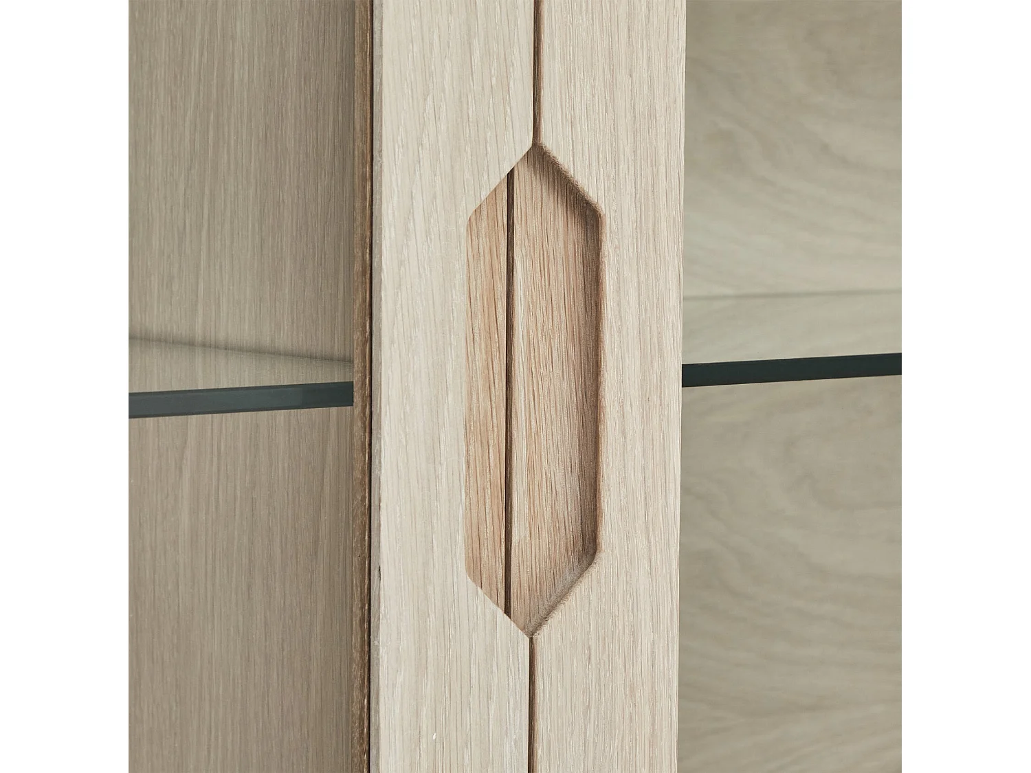 Vitrine murale Nyborg avec 3 portes et 3 niches - Chêne massif et MDF - huile blanche