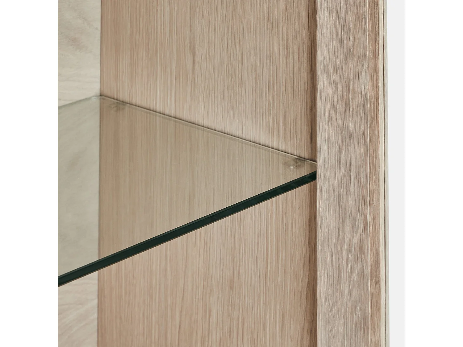 Vitrine murale Nyborg avec 3 portes et 3 niches - Chêne massif et MDF - huile blanche