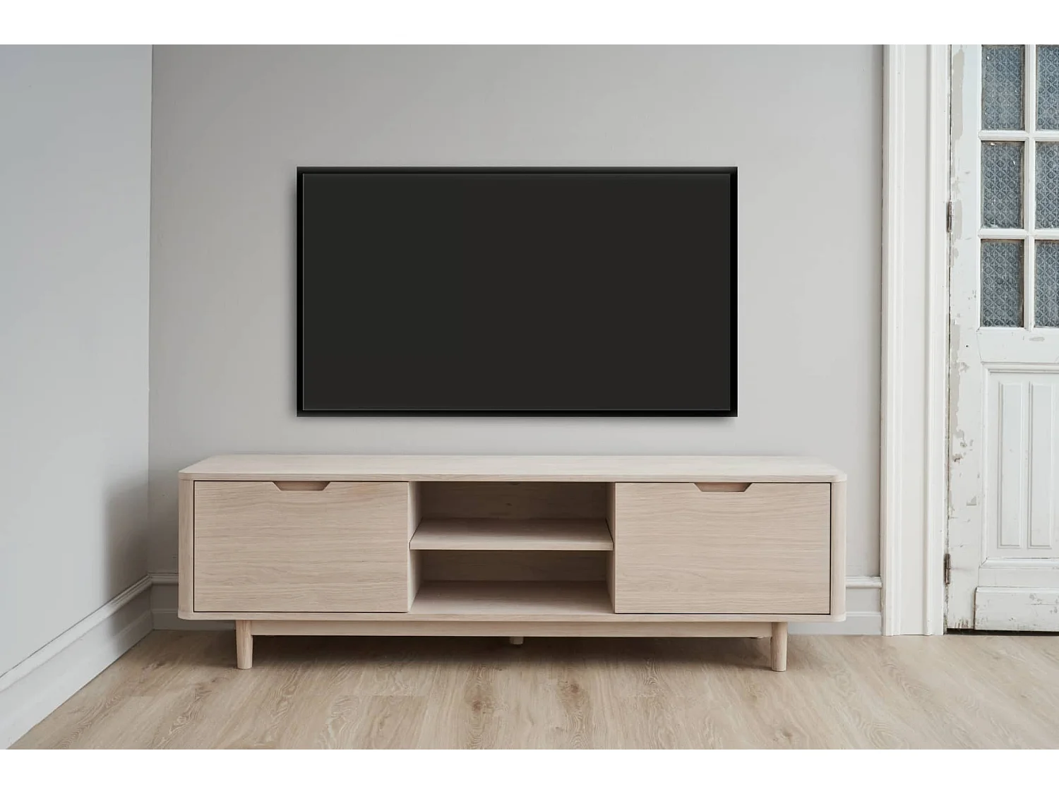 Meuble TV Nyborg avec 3 portes et 2 niches - Chêne massif et MDF - huile blanche
