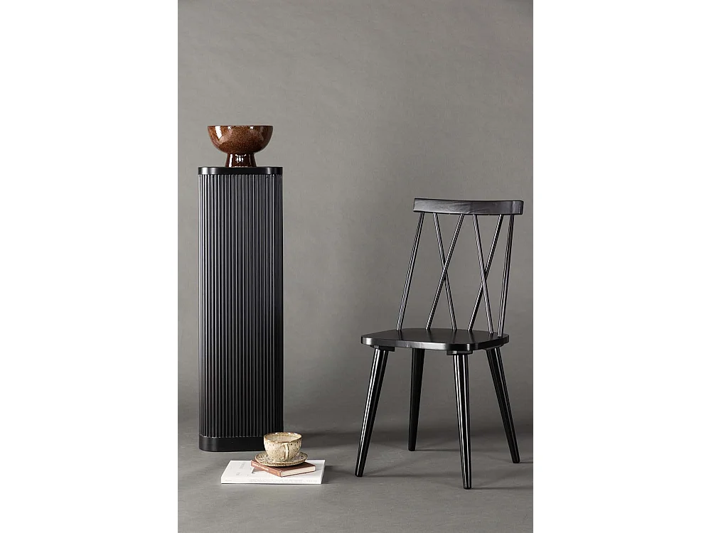 Mariette Esszimmerstuhl Holz schwarz.