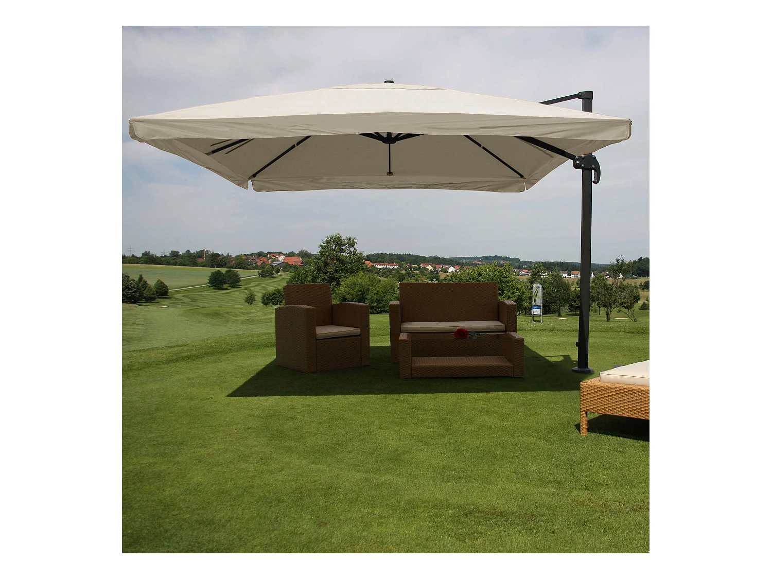 Ombrellone parasole decentrato MCW-A96 3x3m alluminio con volante avorio grigio girevole senza base