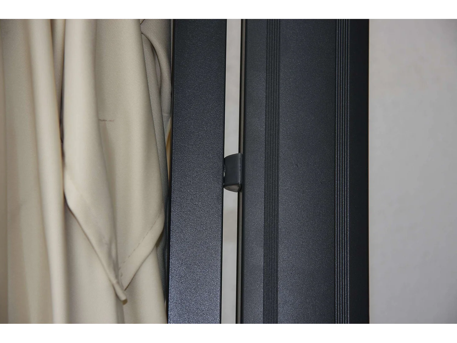 Ombrellone parasole decentrato MCW-A96 3x3m ~ avorio girevole con base