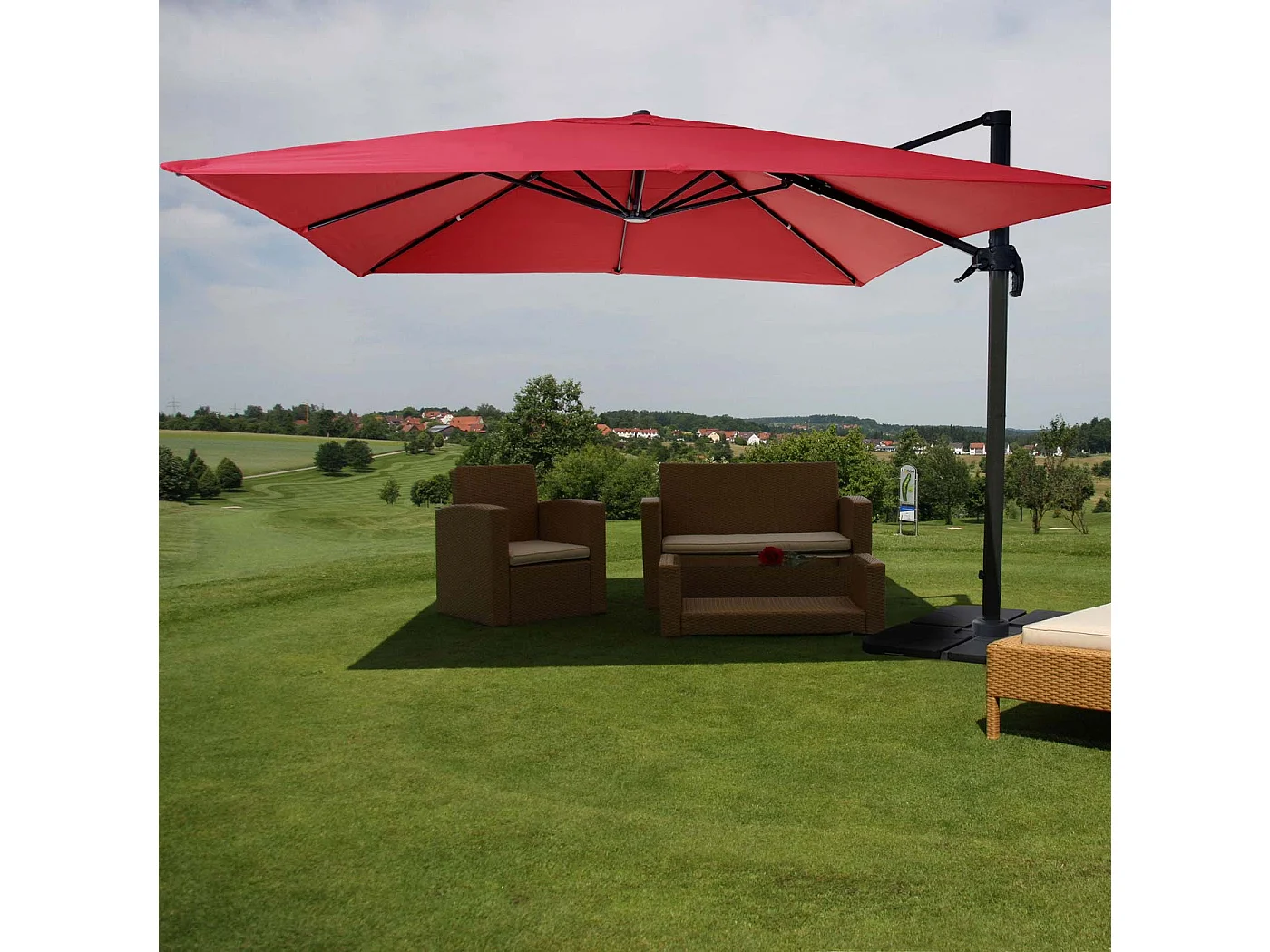 Zweefparasol MCW-A96 I draaibaar,  rood met standaard, draaibaar