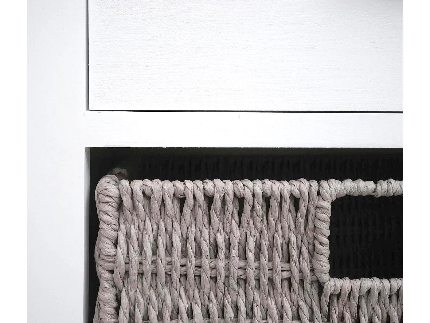 Komoda MCW-K84 z szufladami i koszykami,  biały, kosze szare