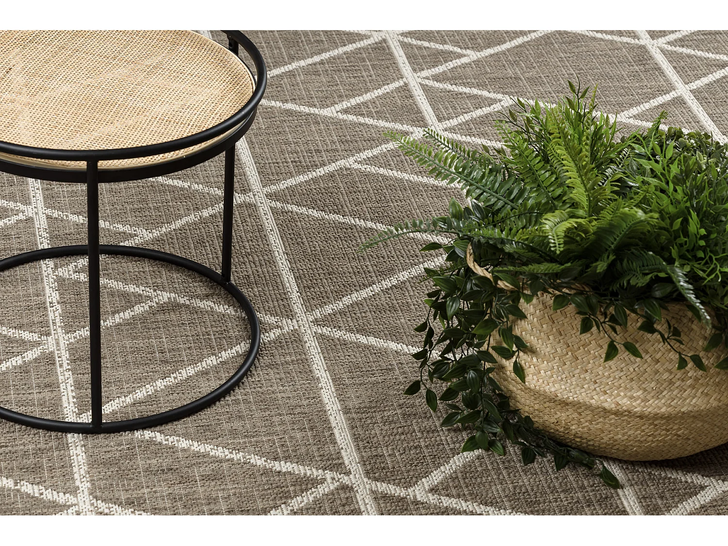 TAPIS EN CORDE SIZAL FLOORLUX 20508 gris foncé / champagne TRIANGLES 140x200 cm