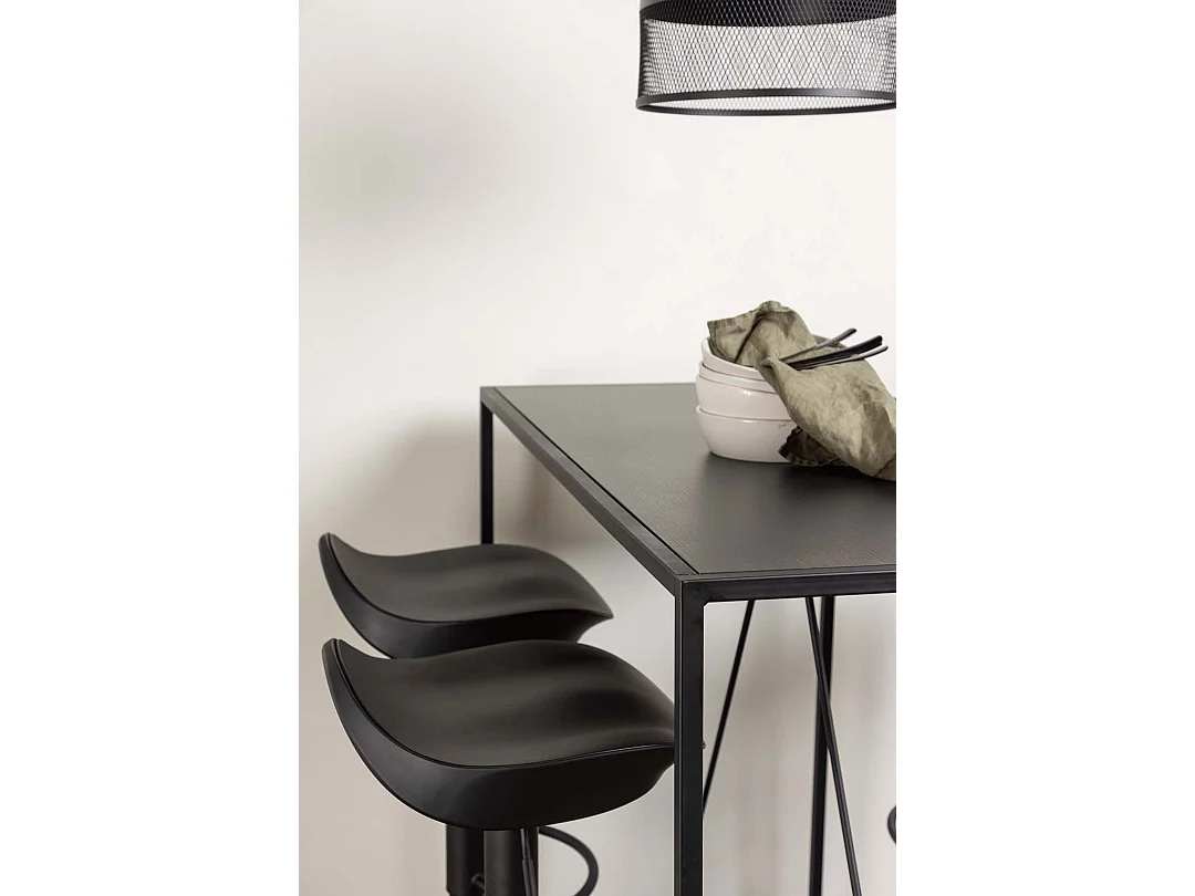 Brea barmeubelset bartafel zwart en 4 Adesto barstoelen zwart.