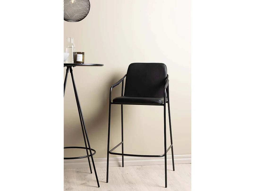 Bistro barmeubelset bartafel zwart en 2 Tvist barstoelen zwart.