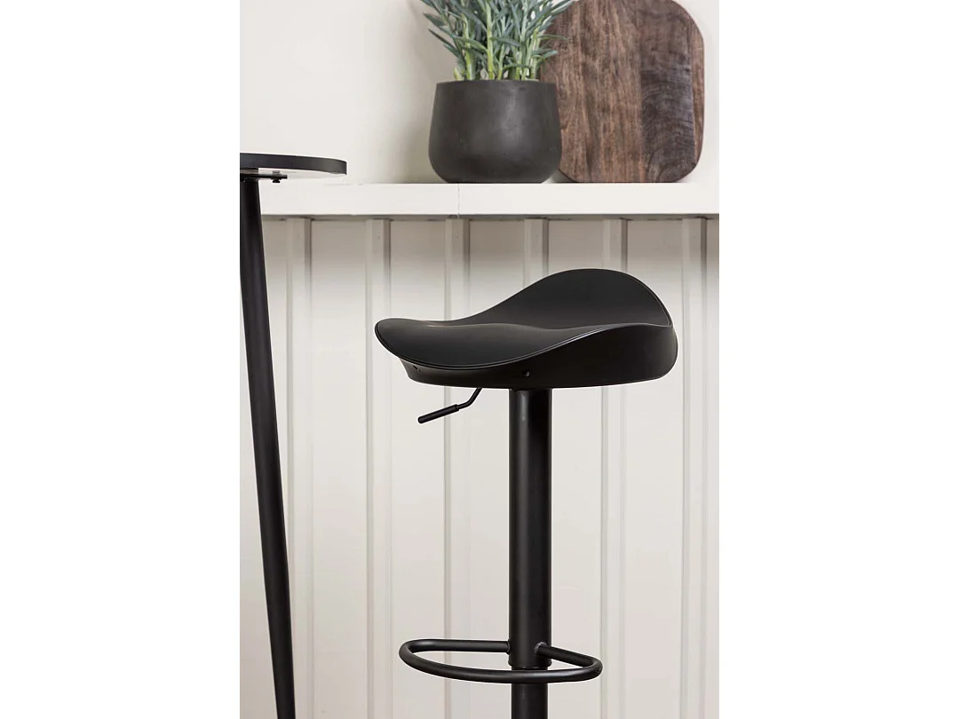 Plaza ensemble de meubles de bar table de bar noir et 2 Adesto tabourets de bar noir.