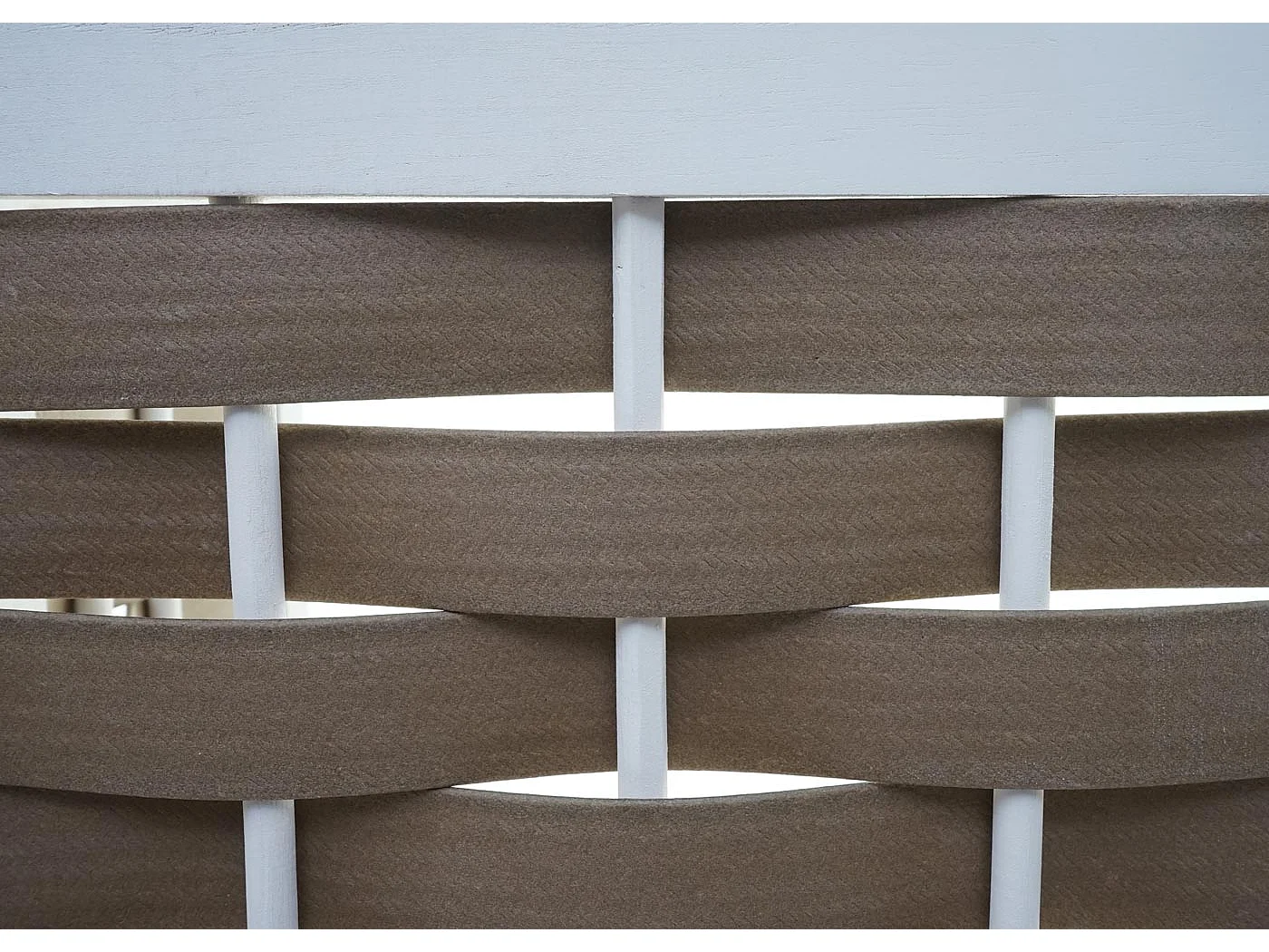 Estante esquinero MCW-K85,  blanco, mimbre marrón