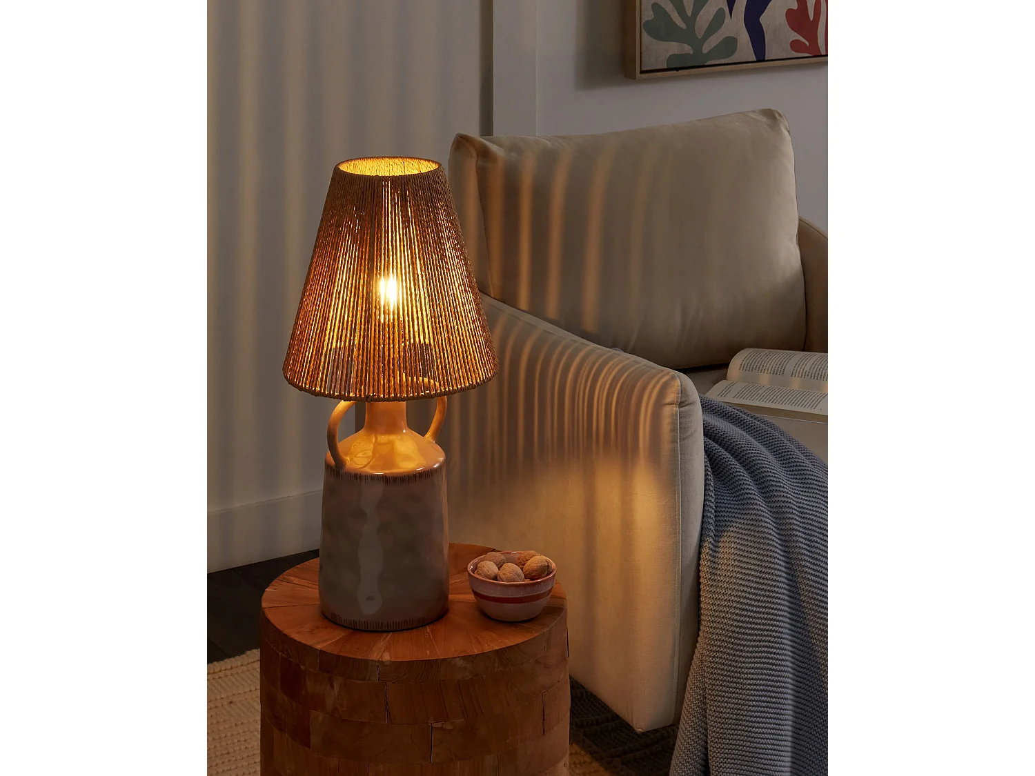 Tischlampe Keramik beige Vasenform mit Schirm Kegelform Papiergeflecht Larissos