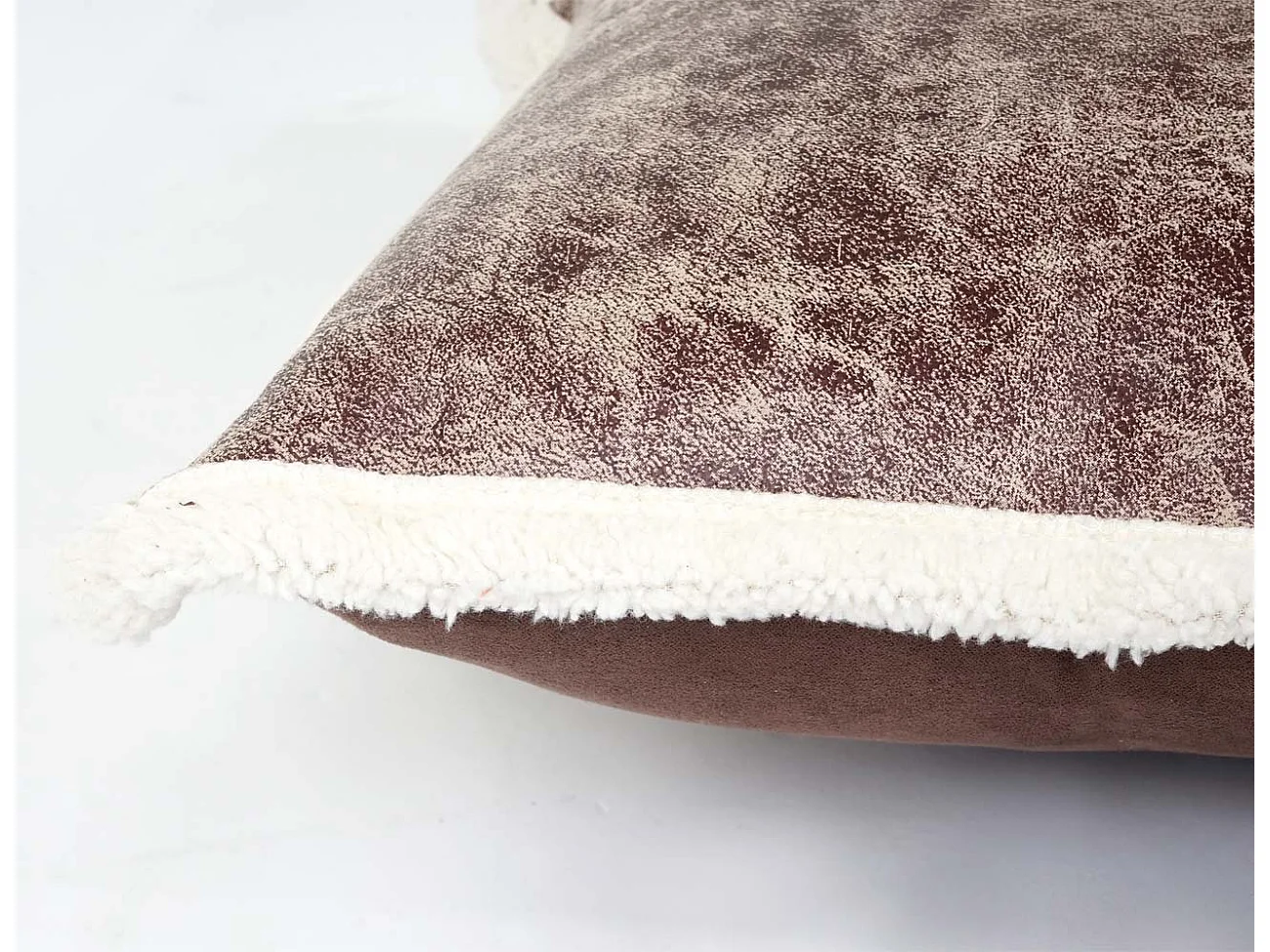 Decoratief kussen imitatiewildleer