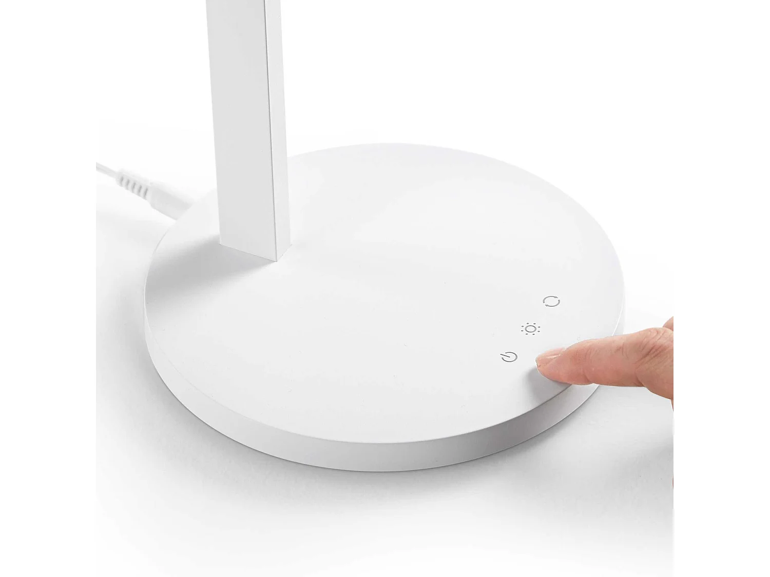 Wite aluminium tafellamp met LED-lichtarm