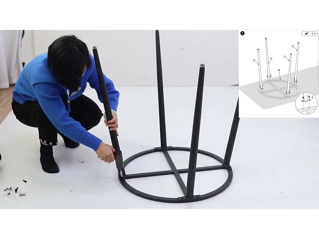 Table à manger ronde ø80x76cm pour 2-4 personnes effet marbre et pieds en fer, style modern 80x80x76cm