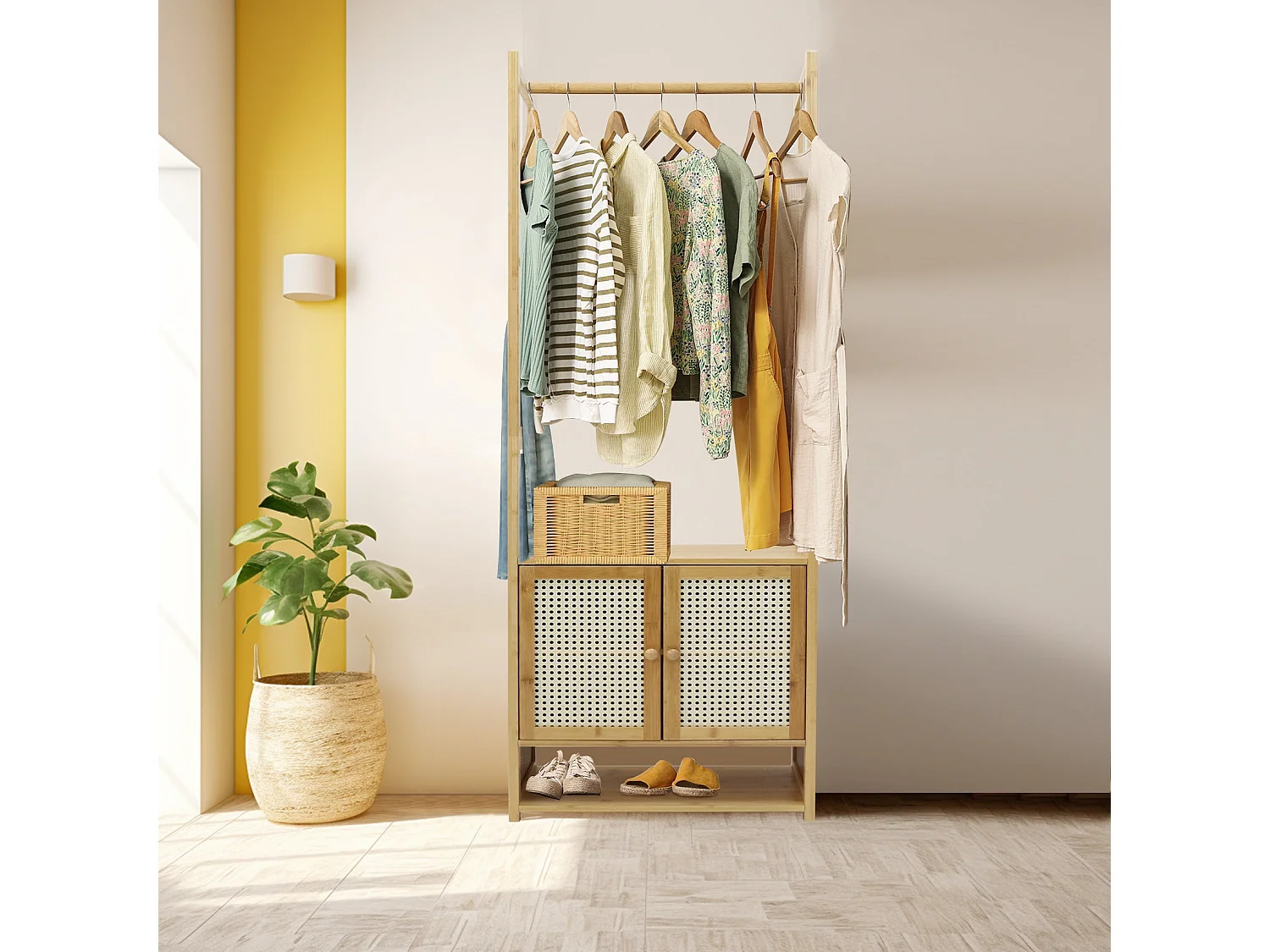 Portant à vêtement en bambou porte manteau solide sur pieds 53x31.5x168cm