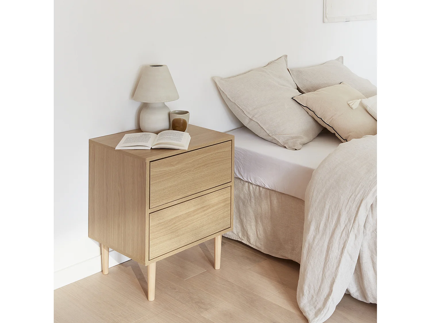 Comodino effetto legno naturale, marrone naturale