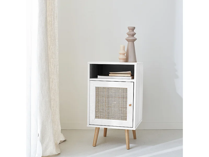 Table de chevet décor bois blanc en cannage - Bohème - 40x39x70cm. blanc - 2 niveaux - 1 porte - 1 espace de rangement - pieds scandinaves