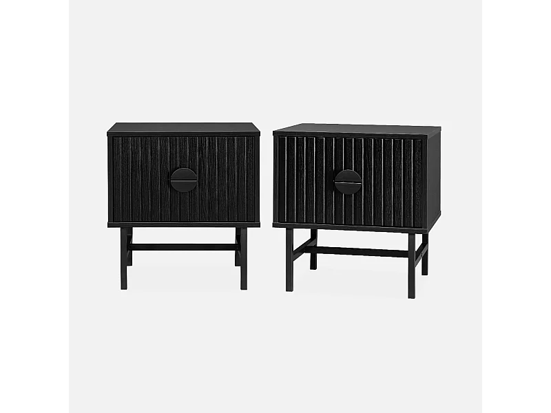 Lot de 2 tables de chevet noires. un tiroir. L 48 x l 39 x H 50cm