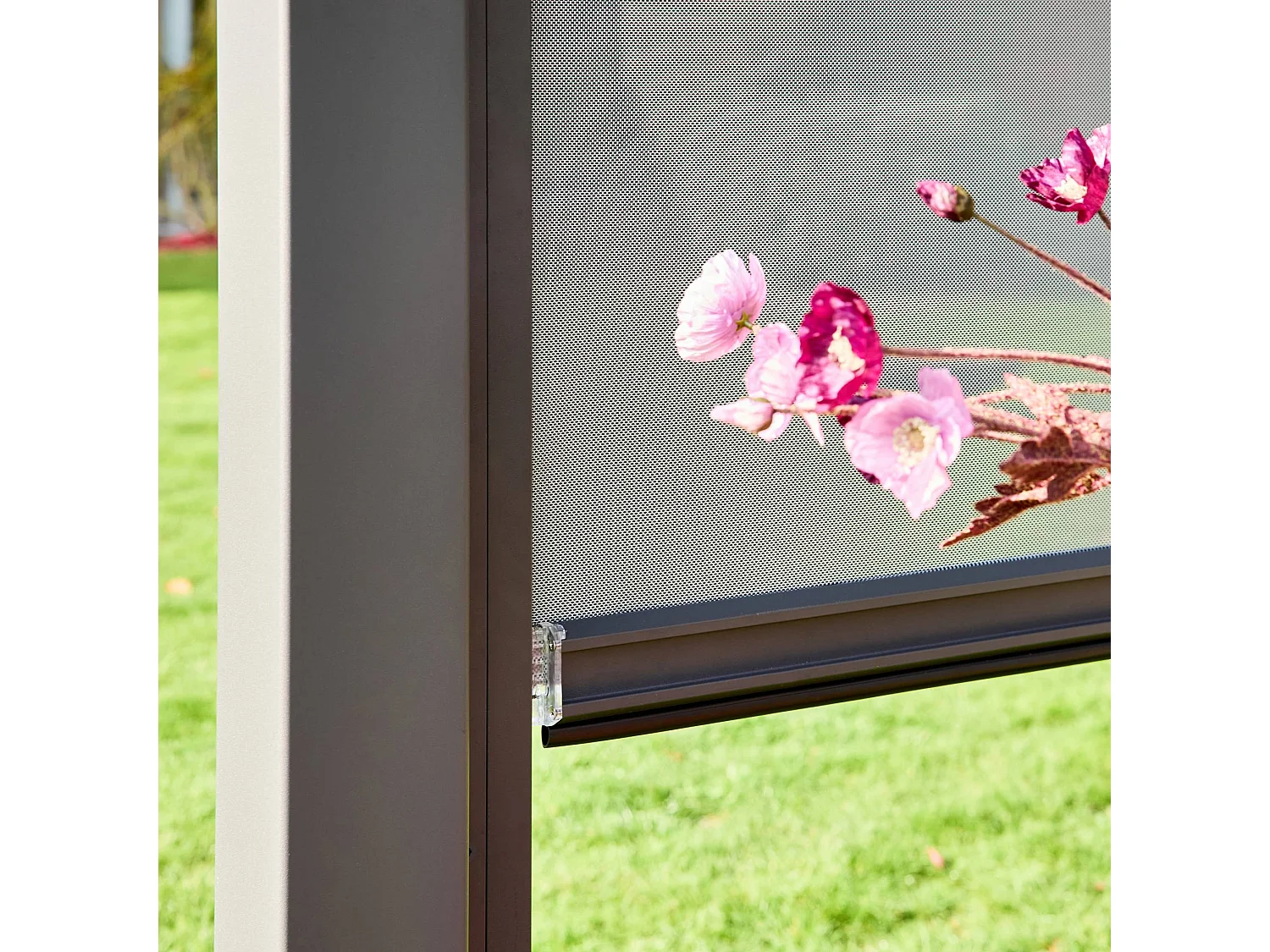 Toldo vertical de 4m para pérgola triomphe  antracita