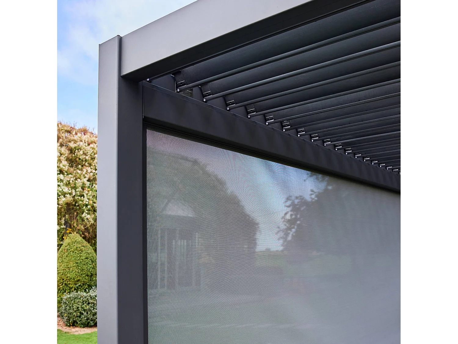 Toldo vertical de 4m para pérgola triomphe  antracita