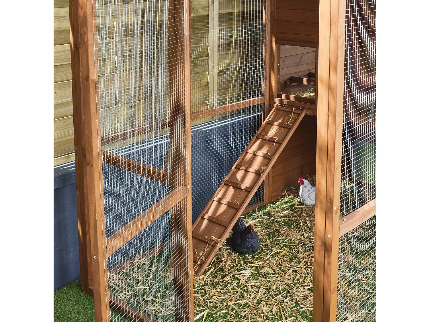 Gallinero de madera con corral para 6 a 8 gallinas madera