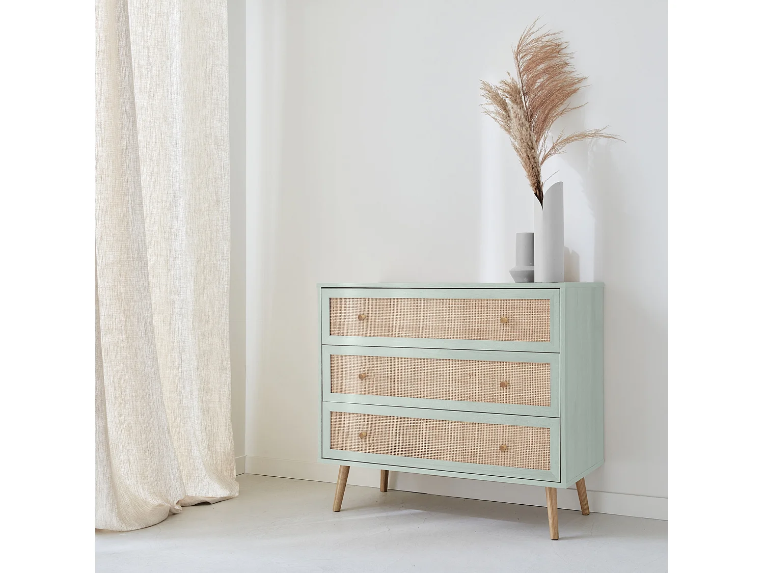 Commode en décor bois vert céladon et cannage 90x39x79cm - Bohème - 3 tiroirs