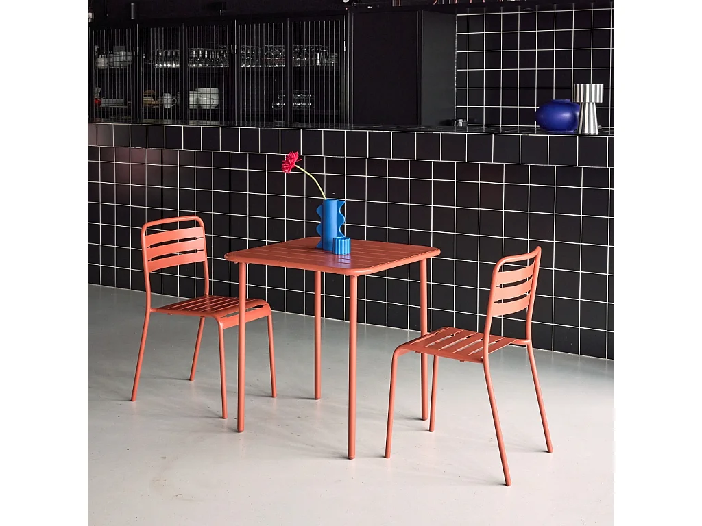 Table de jardin métal + 2 assises terracotta Amélia