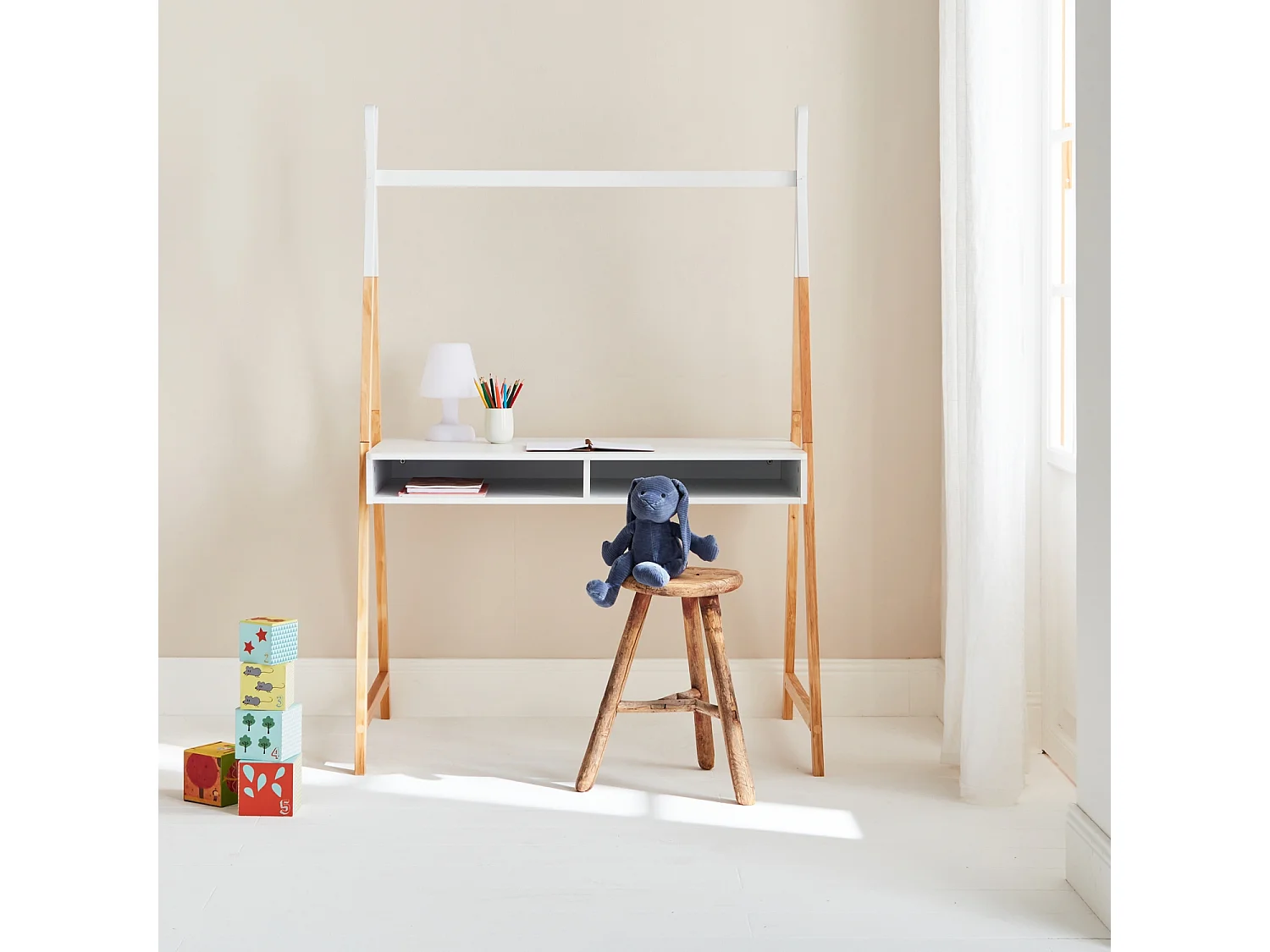 Bureau tipi blanc. Tobias. deux casiers. L 110 x l 75 x H 160cm