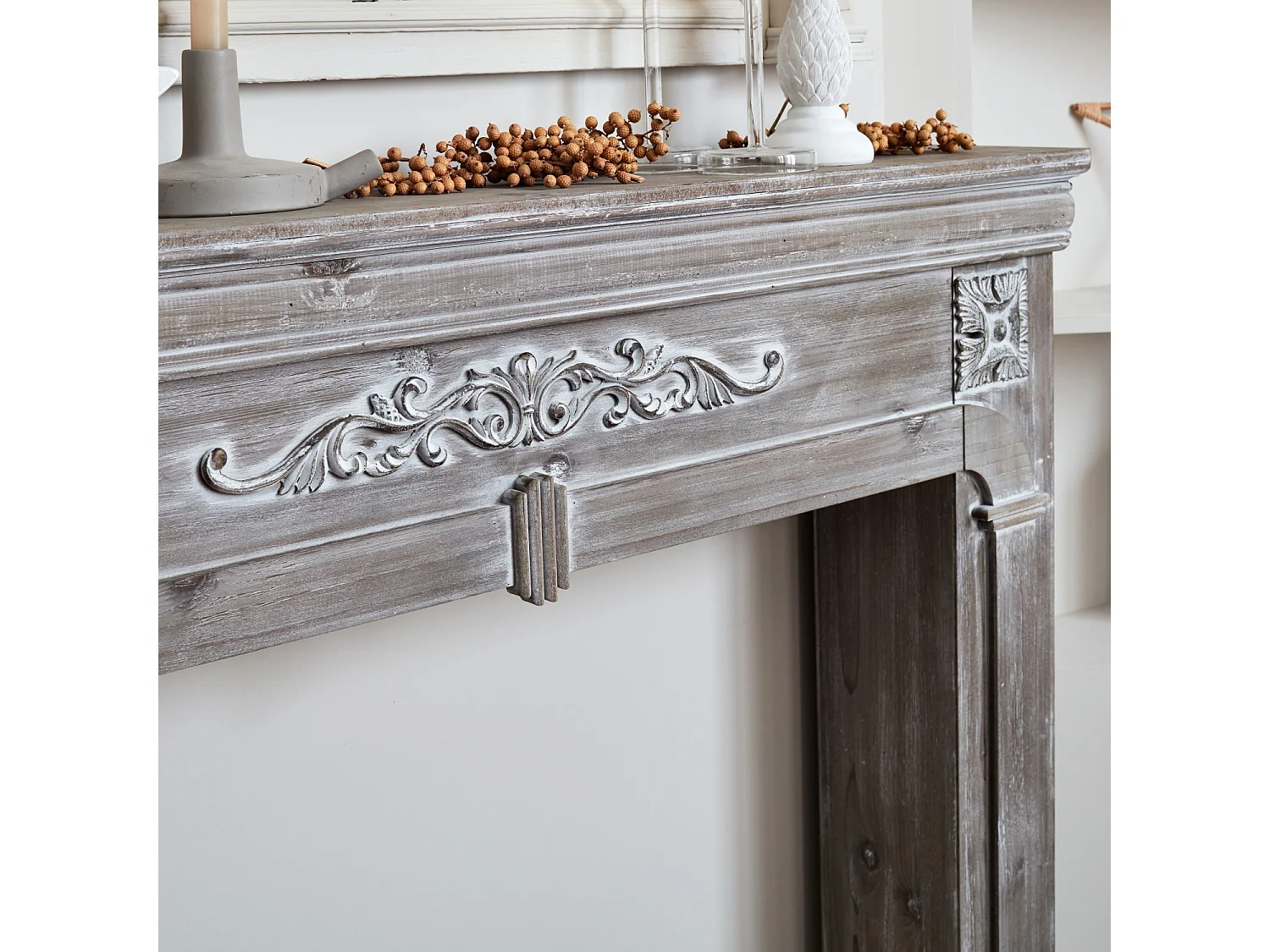 Manteau de cheminée - Romance - décor bois gris cérusé