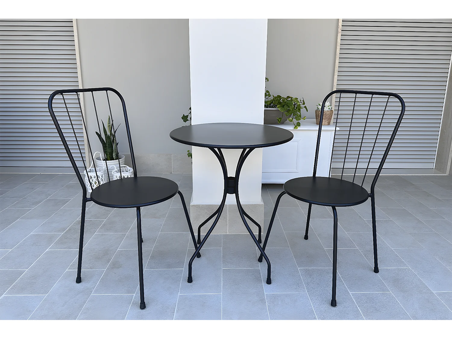 Sedia industriale in metallo nero, sedia da esterno impilabile mod. Molly (2PZ.)