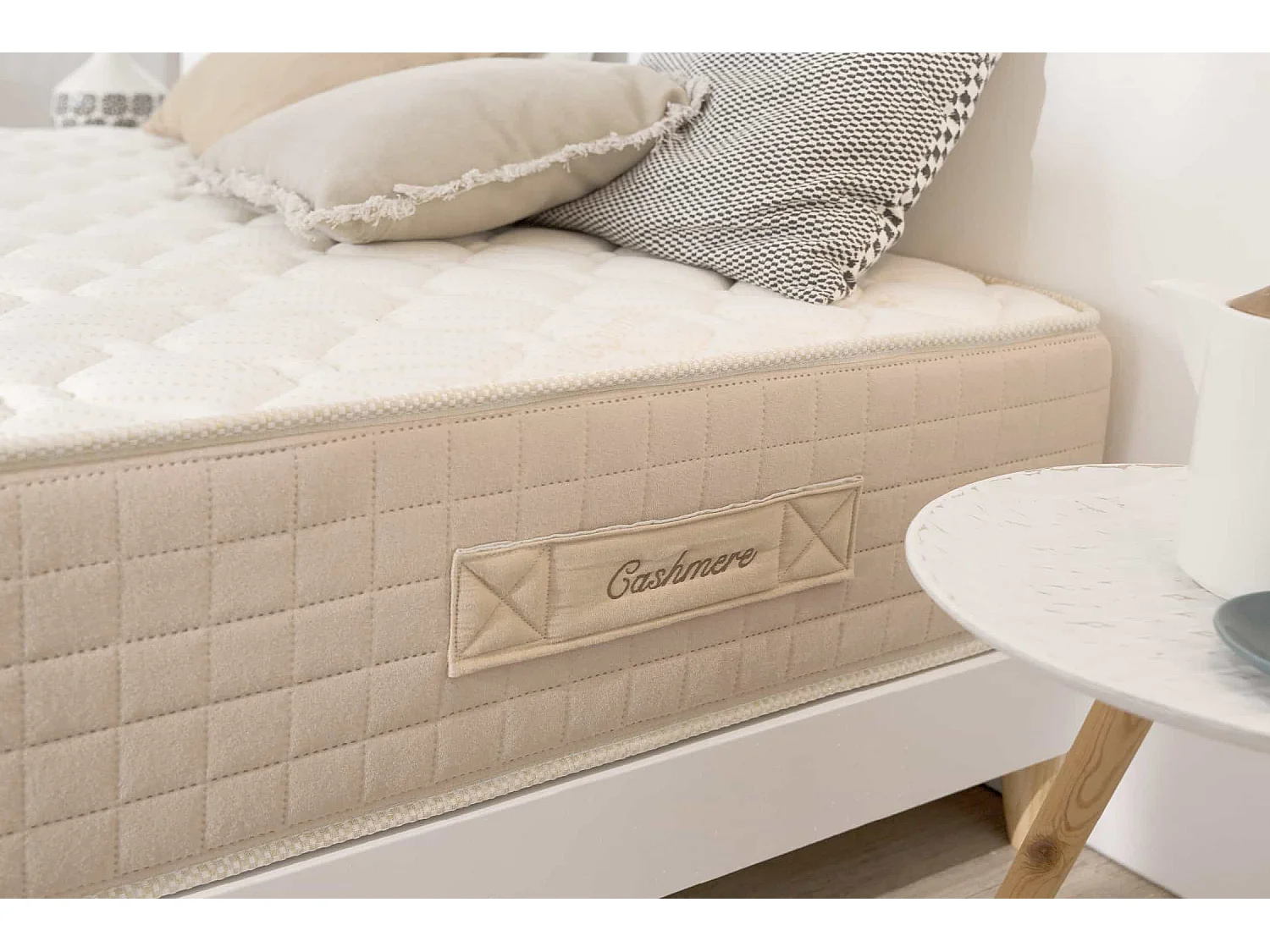 Royal Cashmere Memory-Schaum Matratze, 150x190 cm - Moonia