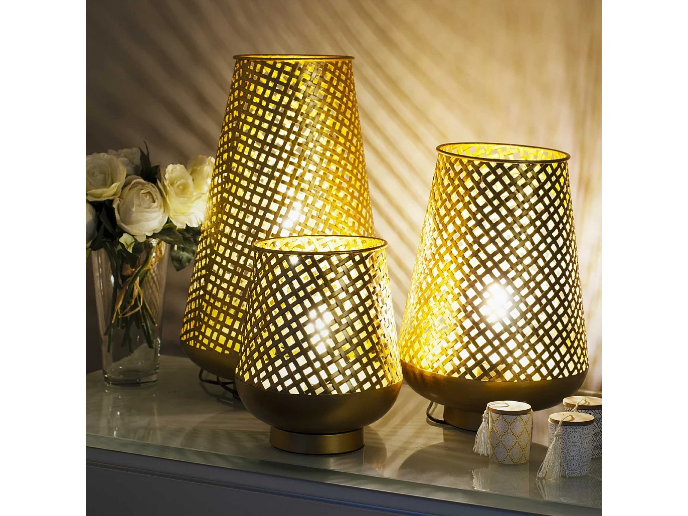 C-Création - Lampe à poser en métal doré ajouré PM - TANIS