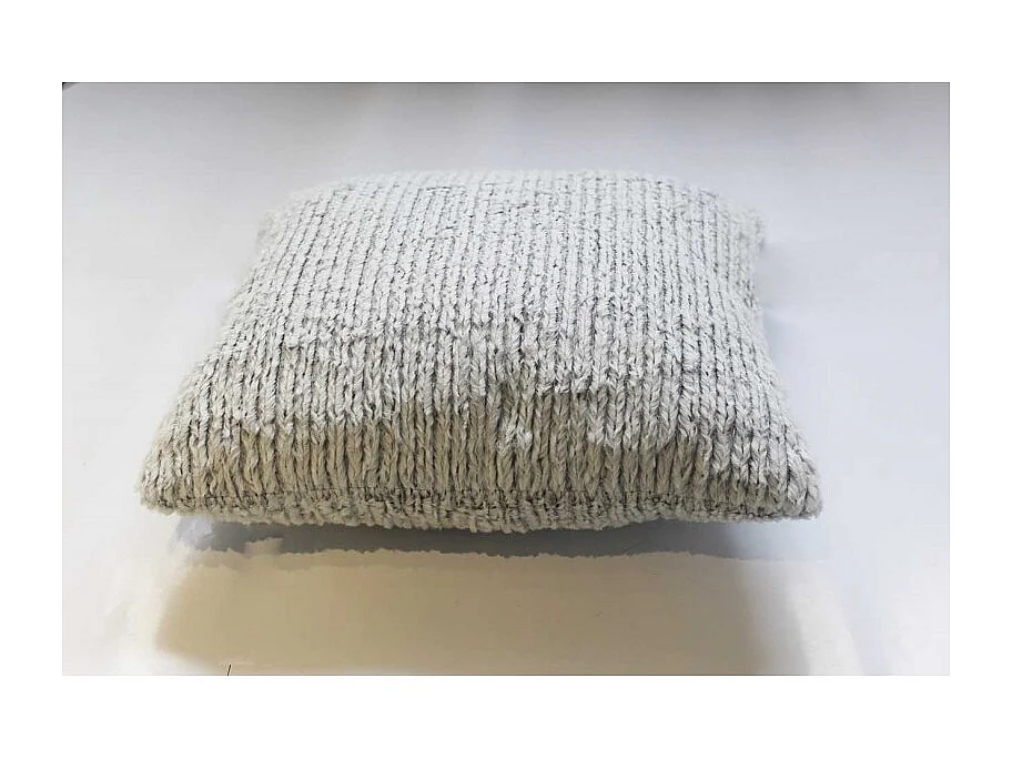 Coussin carré 40 cm gris clair en polaire douce effet tricot - LENO