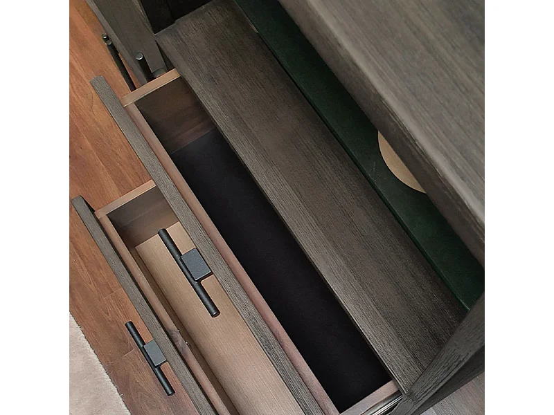 Bahut en bois d'acacia massif cendré avec piètement métal noir - KUBI