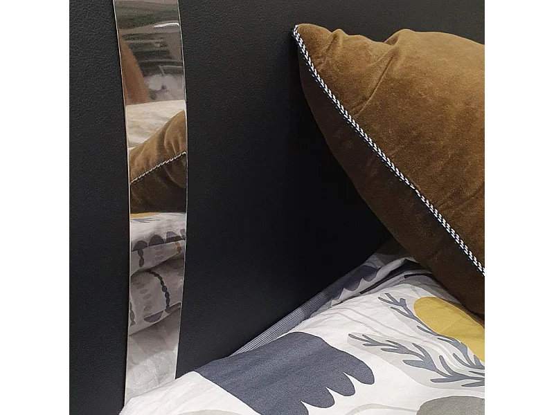 Pack lit 140 x 190 cm en simili noir + matelas - EDEN