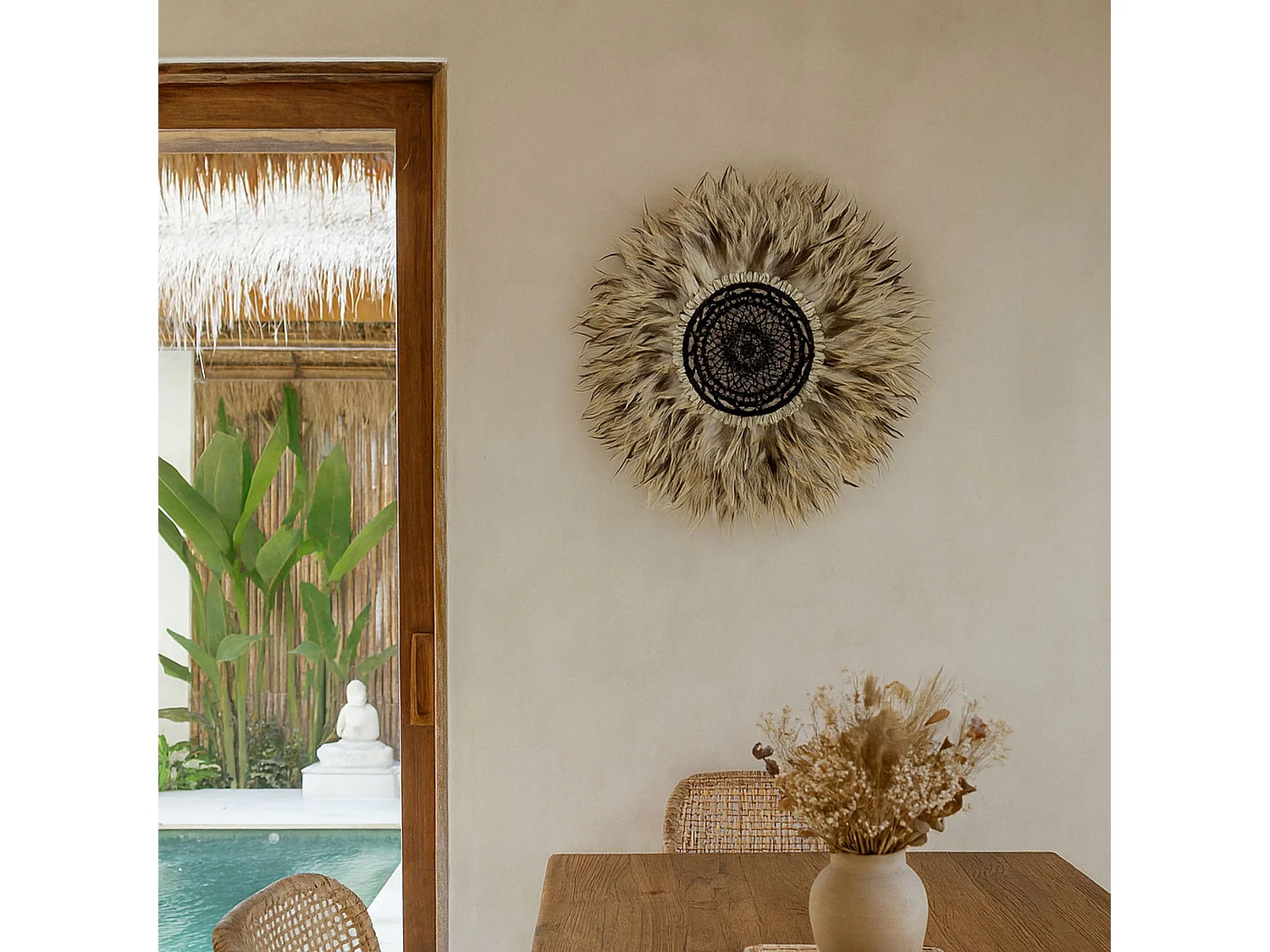 Now's Home - Decoration En Plumes Jujuhat Naturelles/ Coquillages O50 Cm Kapau