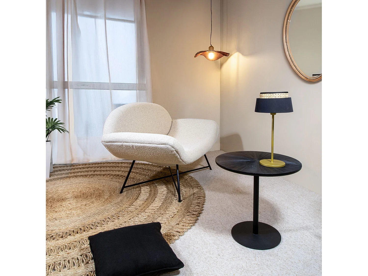 Now's Home - Canape En Bouclette Sable Et Pied En Metal Noir Duke