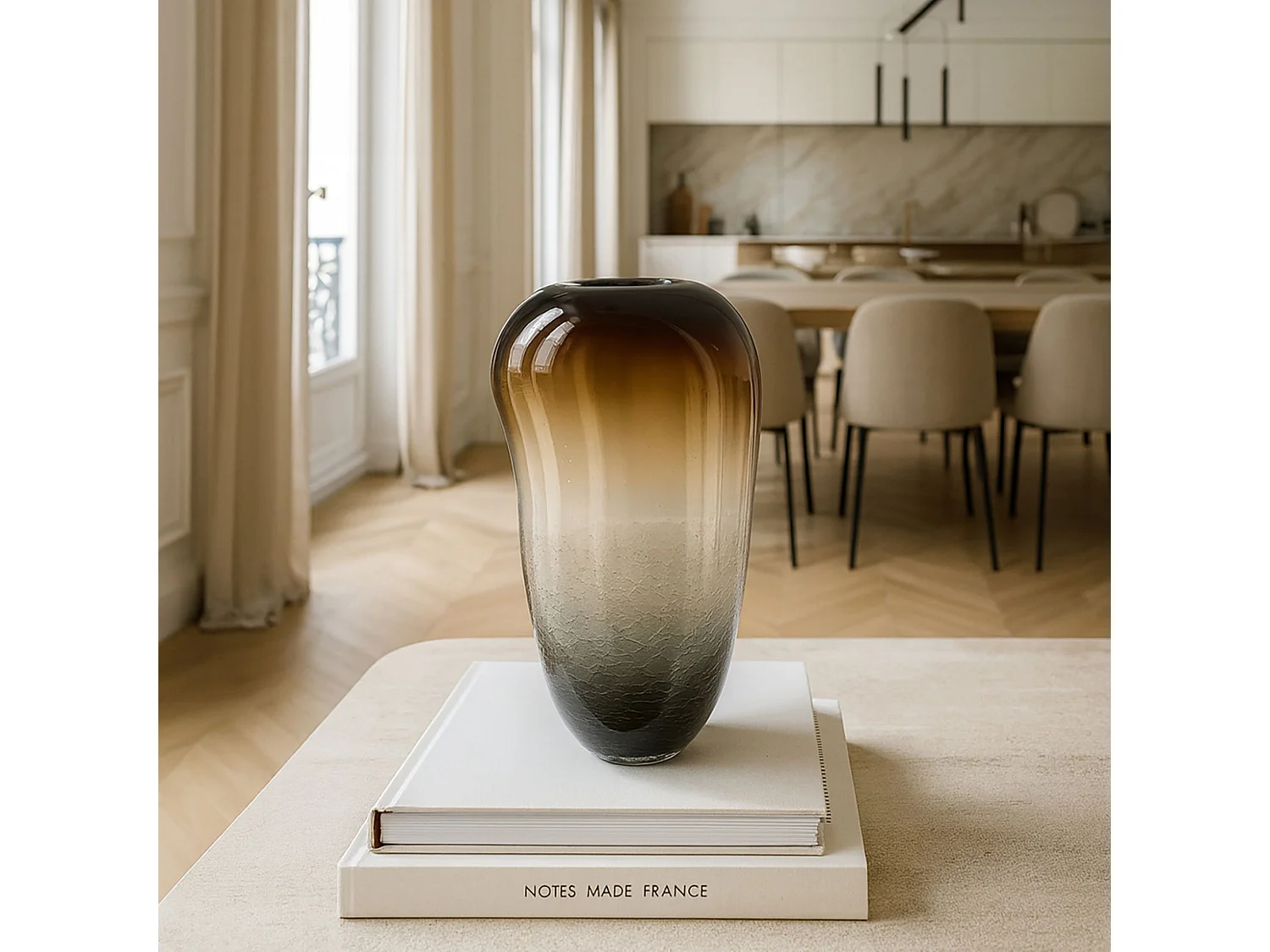Now's Home - Vase En Verre Souffle A La Bouche  19x18x27cm Liv
