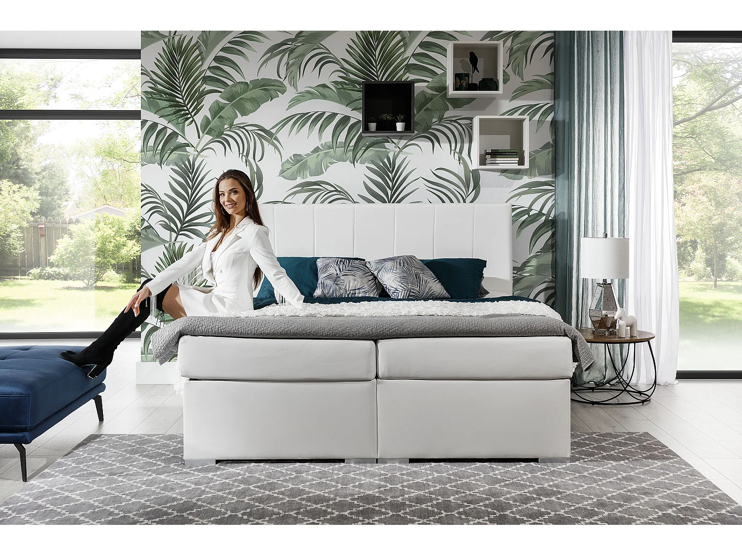 Lit continental simili cuir noir avec matelas et surmatelas Louna-180x200