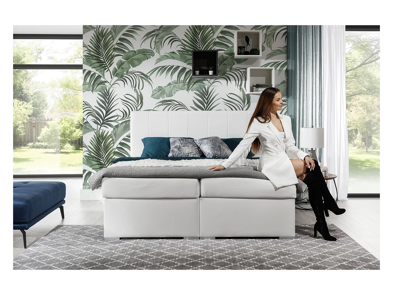 Zwart imitatieleren continentaal bed met Louna matras en topper-Slapen 180x200cm