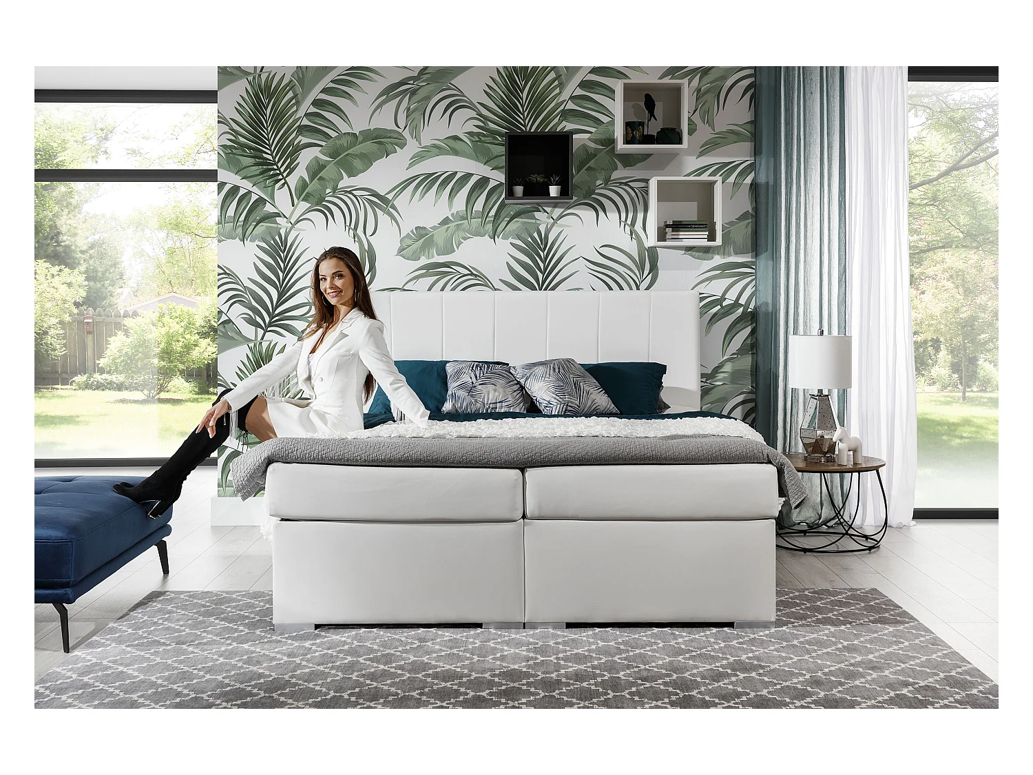 Zwart imitatieleren continentaal bed met Louna matras en topper-Slapen 180x200cm