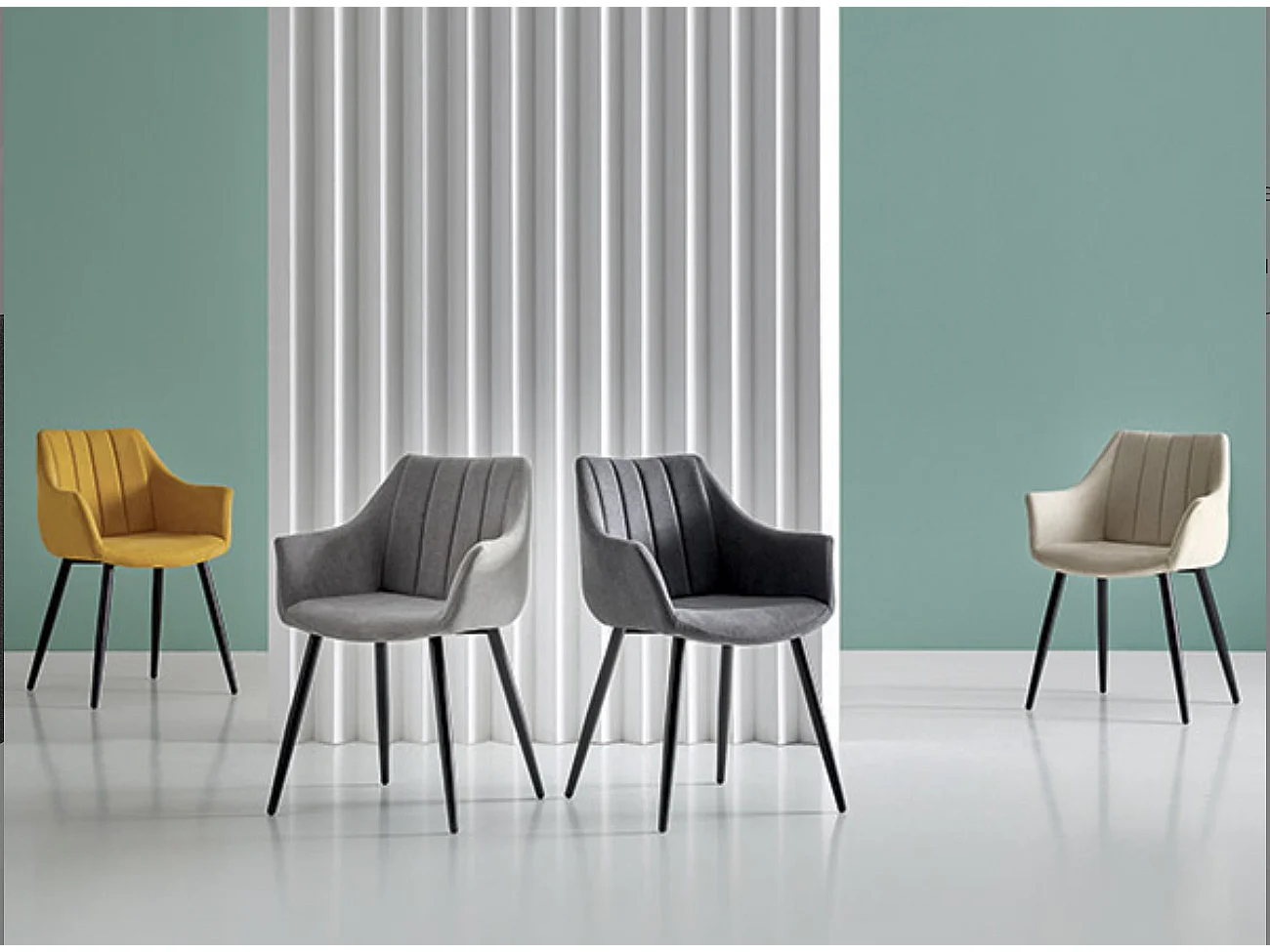 Chaise avec accoudoir tissu matelassé et acier noir Kony-Couleur Crème