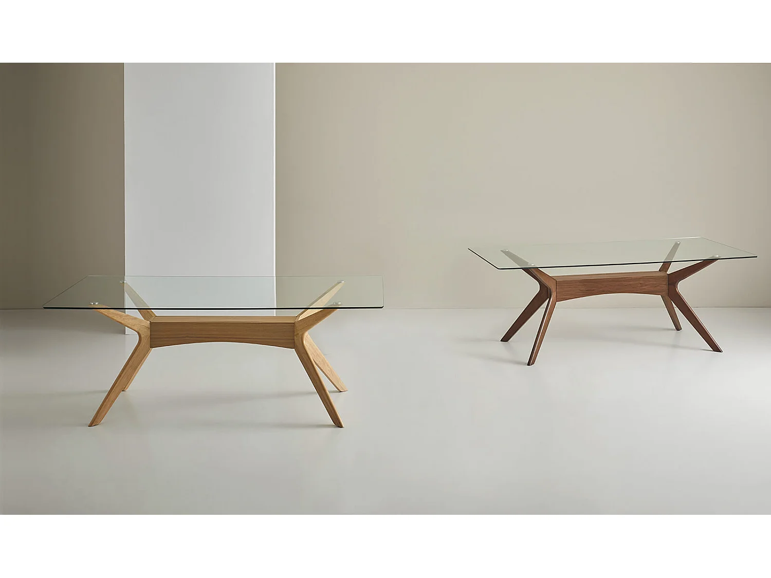 Table à manger verre trempé et bois d'hévéa finition chêne Noky - 3 tailles-Largeur 160 cm