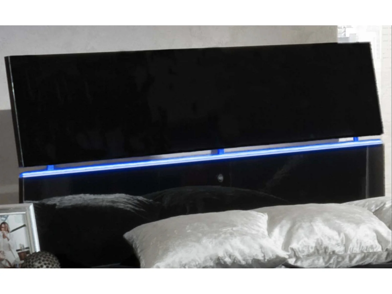 Lit moderne bois noir laqué et tête de lit noire laquée avec led Mona-Couchage 140x190 cm