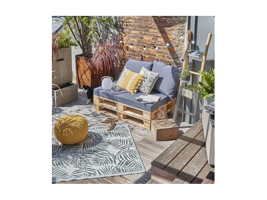 Echelle décorative en bois exotique blanchi et peinture gris - SCALA