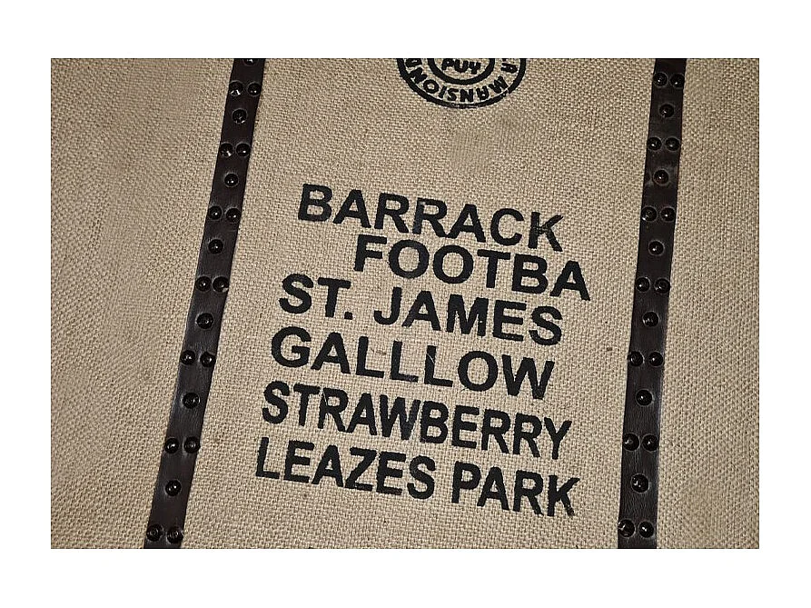 Malle de rangement table basse imprimée vintage style voyage - VISA