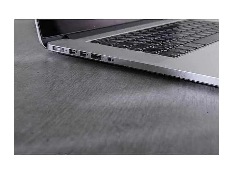 Bureau 170 cm décor gris béton et pied en métal - NET