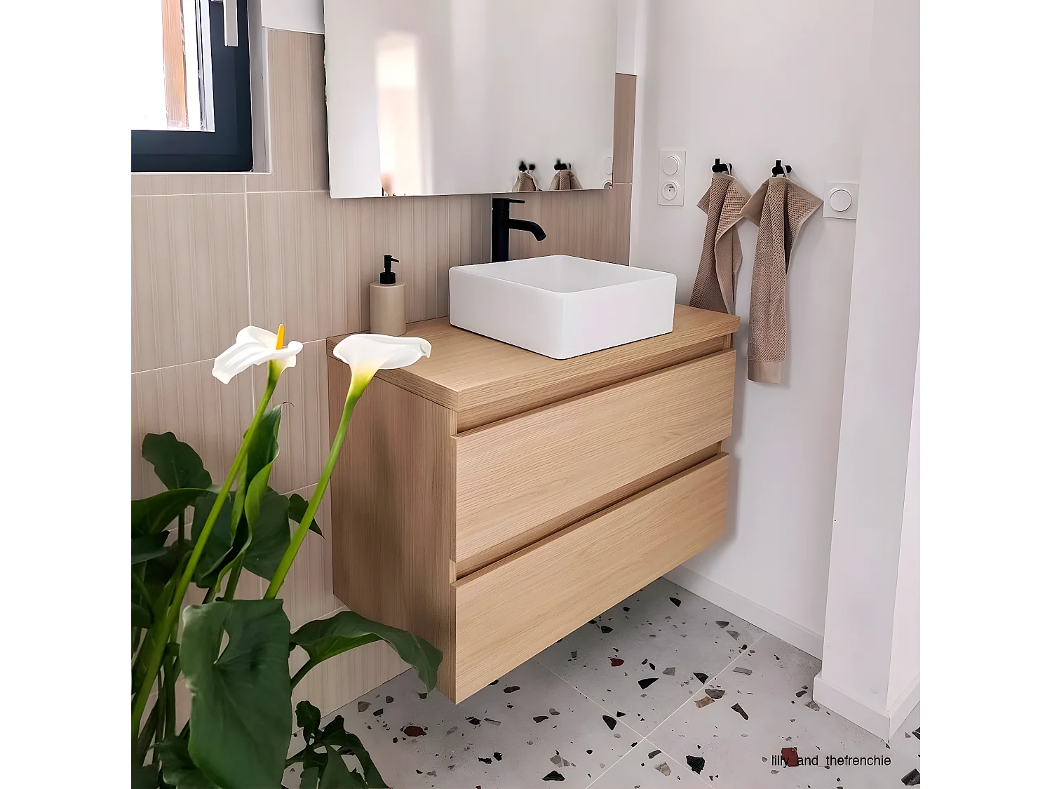 Meuble de salle de bain suspendu vasque à poser 90cm 2 tiroirs Chêne clair + miroir - Hudson